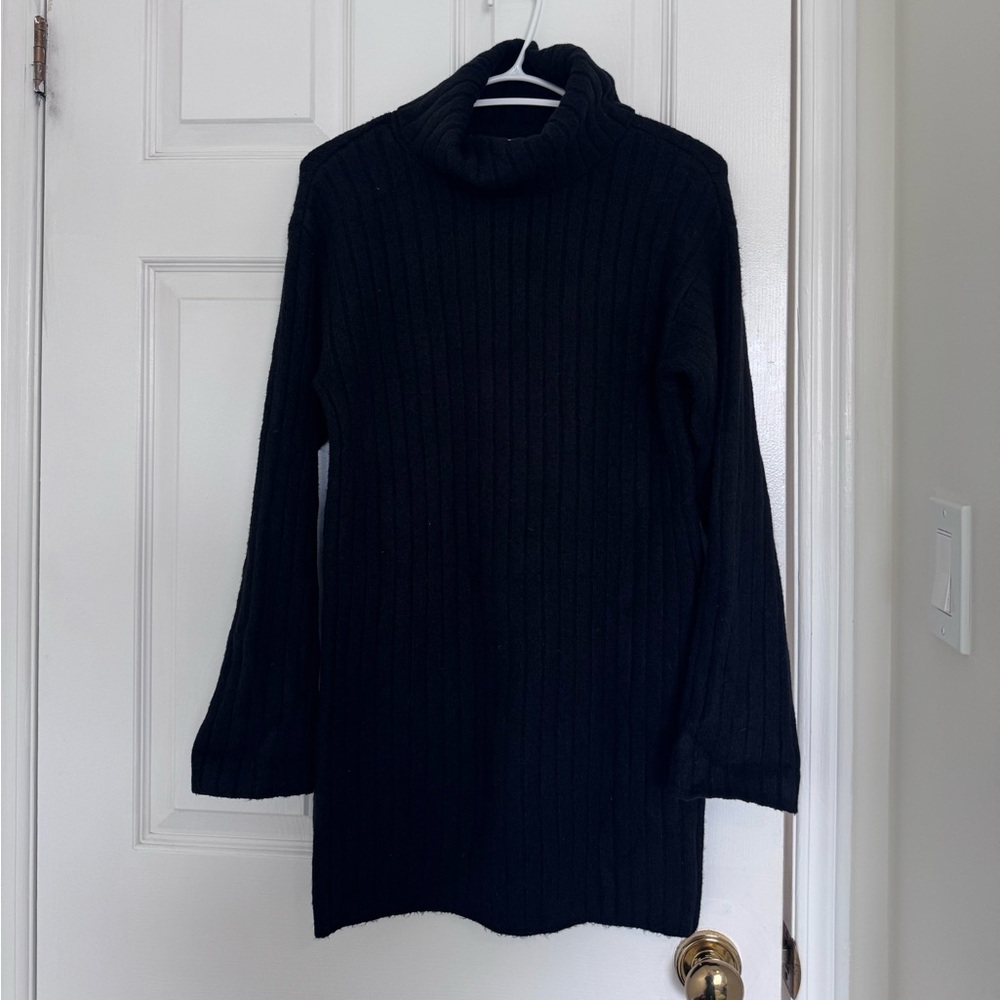 Abercrombie & Fitch Black Turtle Neck Sweater